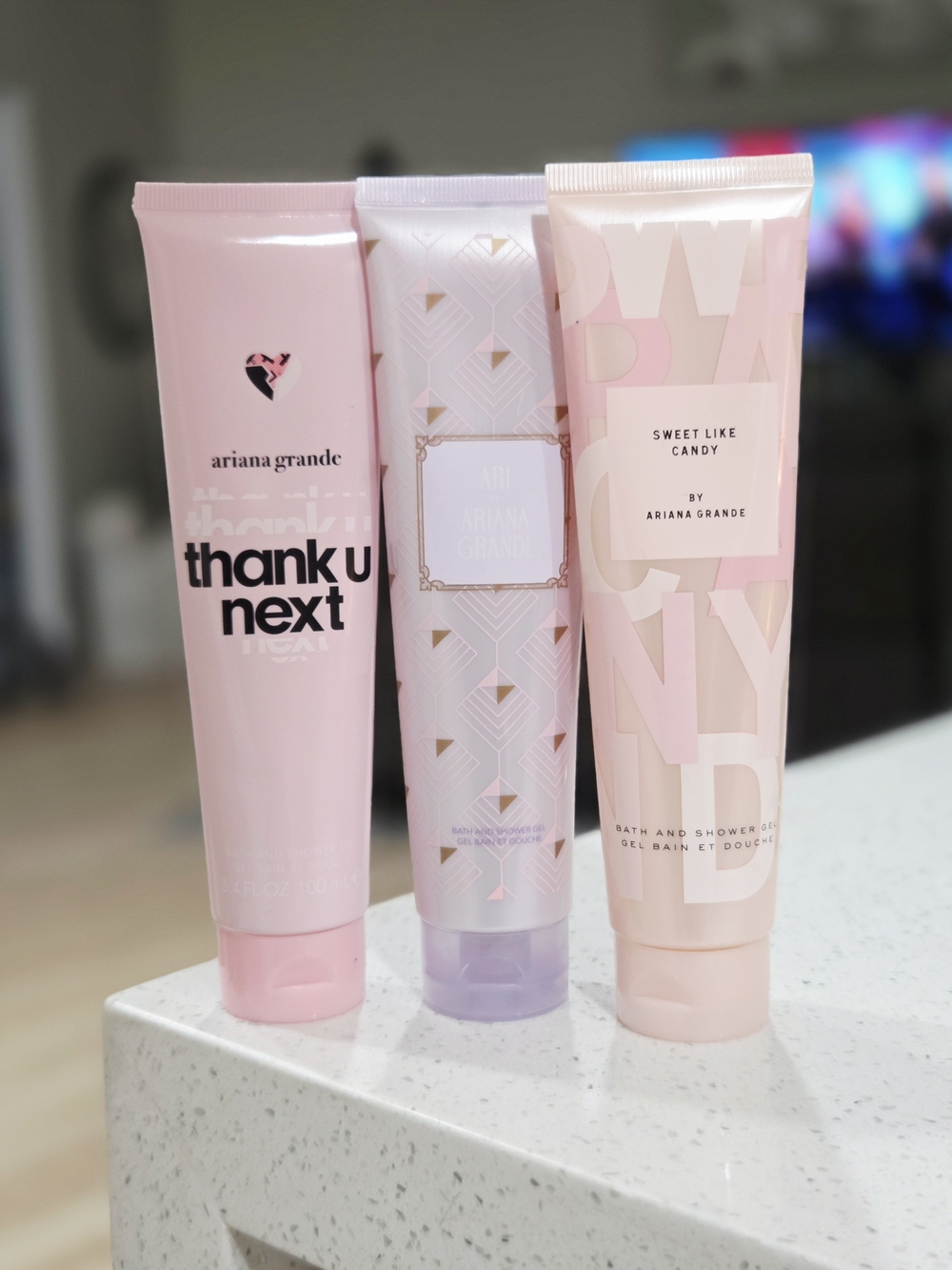 Ariana Grande Pink Fragrance & Bath & Shower Gel Trio